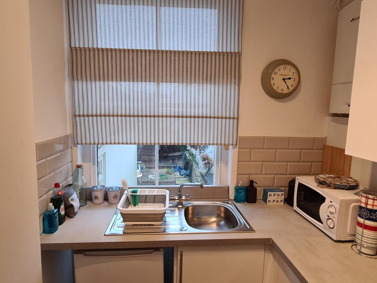 Centrally Located, Comfortable Apartment Near Station, Beach And North Laines Okręg wyborczy Hove Zewnętrze zdjęcie