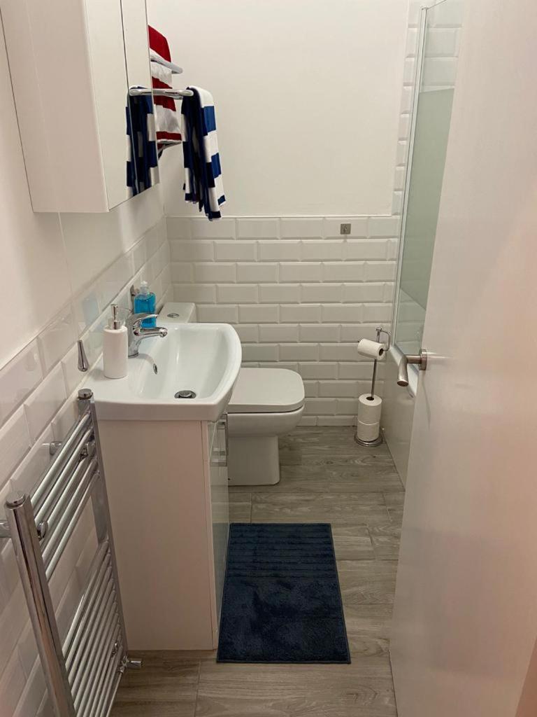 Centrally Located, Comfortable Apartment Near Station, Beach And North Laines Okręg wyborczy Hove Pokój zdjęcie