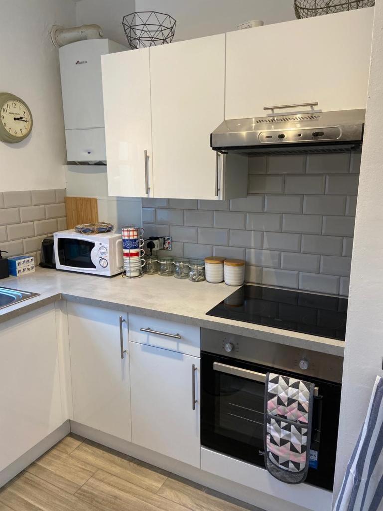 Centrally Located, Comfortable Apartment Near Station, Beach And North Laines Okręg wyborczy Hove Pokój zdjęcie