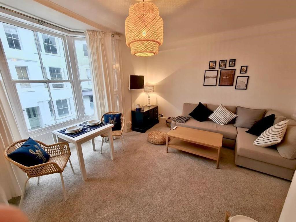 Centrally Located, Comfortable Apartment Near Station, Beach And North Laines Okręg wyborczy Hove Pokój zdjęcie